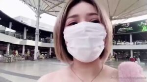 สาวนมโข่ง Babynookie ซอยหีรัวในห้องน้ำประชาชน ครางเสียวแตกน้ำพุ่งกระจาย