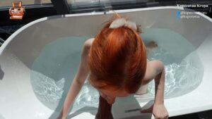 สาวรัสเซียผมแดงหีฟิตนั่งคร่อมควยใหญ่ในอ่างน้ำ ดูดควยน้ำลายยืดโดนซอยหีรัวแรงแตกคาหีคาหี